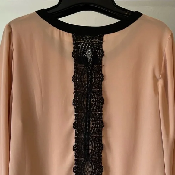 Daniel Rainn Zipper Front & Lace Back Blush Pink Top - Picture 5 of 12